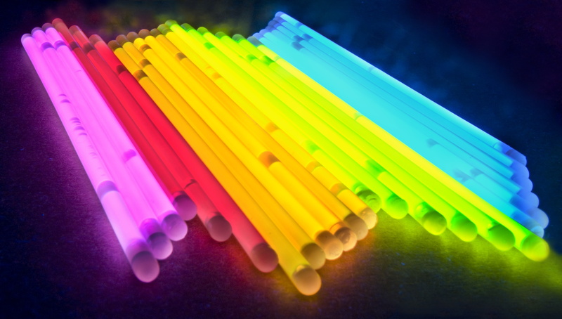 4K, tube, close-up, glow, lighting equipment, color, wood - material, no people, large group of objects, studio shot, blue, variation, in a row, indoors