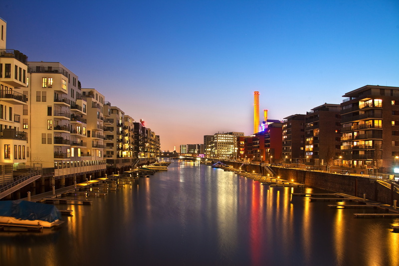 promenade, dri, long exposure, travel destinations, arrive, light, sky, hdr, light reflections, factory, illuminated, reflection, sight, office building exterior
