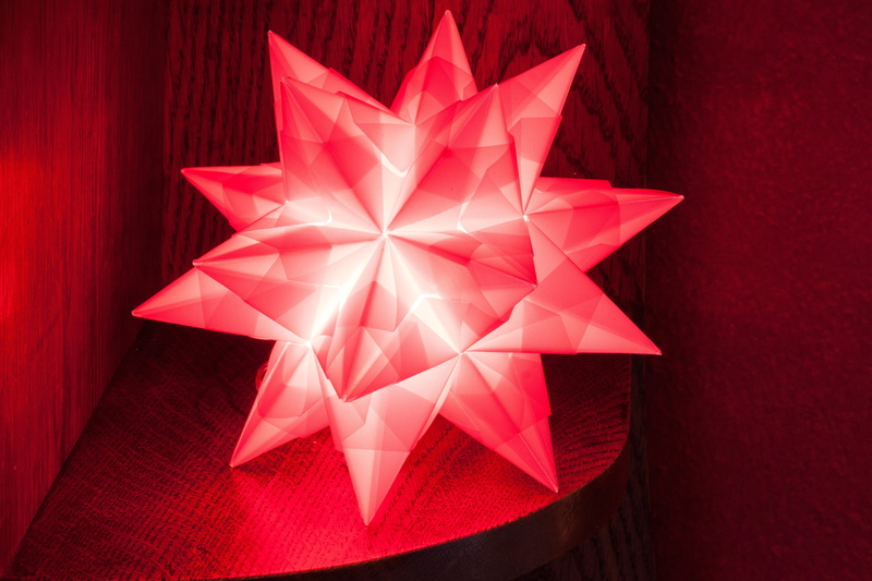 geometric body, paper, art of paper folding, christmas ornament, no people, 3 dimensional, art and craft, light, close-up, shiny, 4K, red, creativity