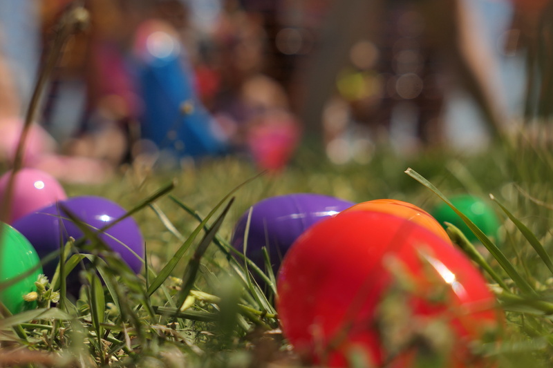spring, red, close-up, day, egg, still life, toy, holiday, pinwheel toy, growth, multi colored, art and craft, no people, 5K, grass, celebration, outdoors