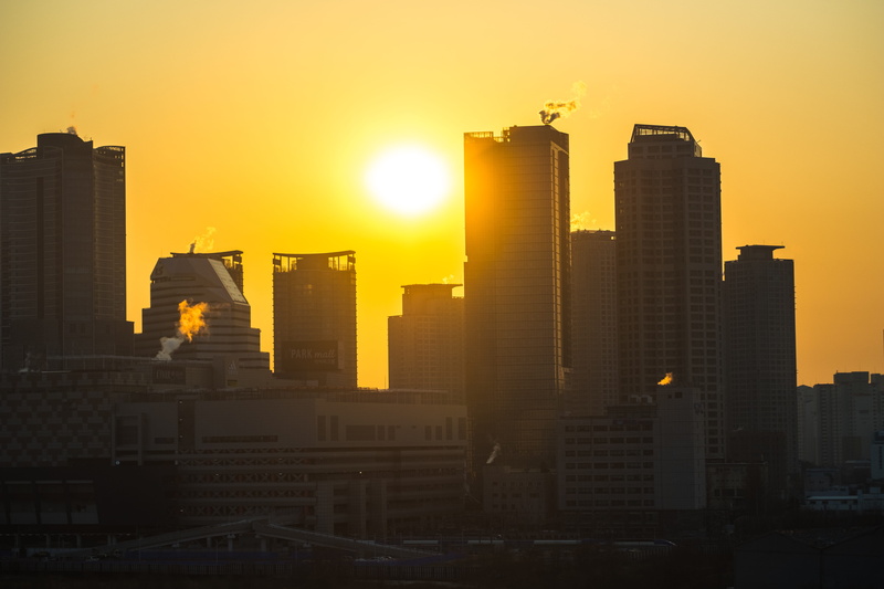 fujifilm 200mm, fujifilm, sky, yongsan station, architecture, fuji feed, outdoors, fujifilm xt20, sunrise, lens flare, urban skyline, cityscape, no people