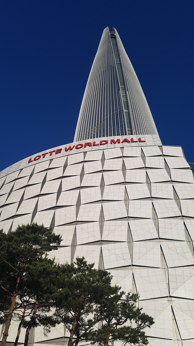 architecture, day, tree, travel destinations, no people, plant, outdoors, 4K, building exterior, korea, office building exterior, city, low angle view