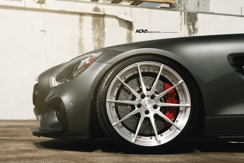 luxury, stationary, outdoors, no people, transportation, road, metal, motor vehicle, retro styled, vehicle part, AMG Black Series, 720P, car, mode of transportation