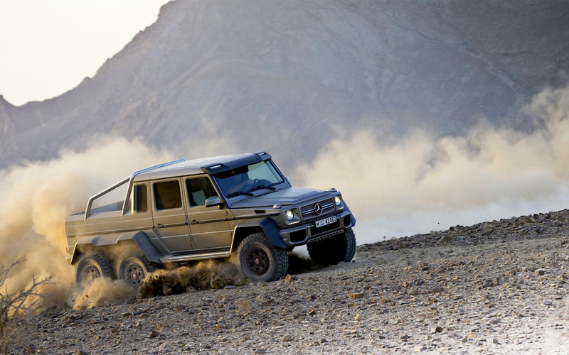 6x6, motor vehicle, gray, land, land vehicle, mountain, non-urban scene, Grey, x, climate, Jeep, no people, 2K, benz, desert, mode of transportation, transportation