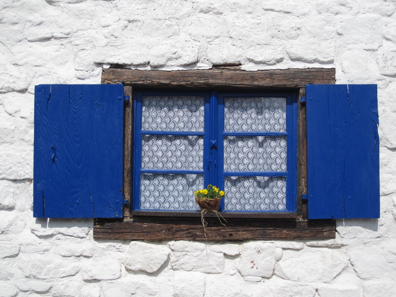 house facade, farmhouse, deco, alsace, curtain, one person, still life, architecture, blue, windowpane, country life, white color, wood - material, decorative