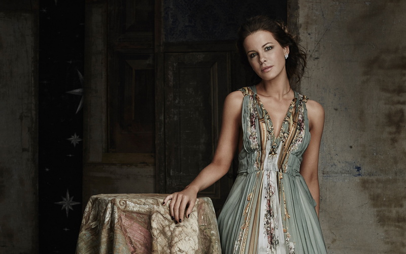 Kate Beckinsale, 2K