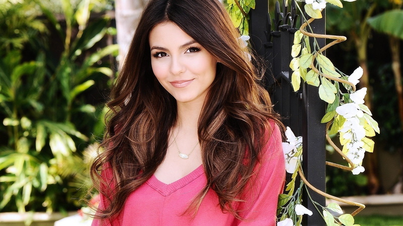 brunette, looking at viewer, 1080P, singer, celebrity, women, actress, Victoria Justice