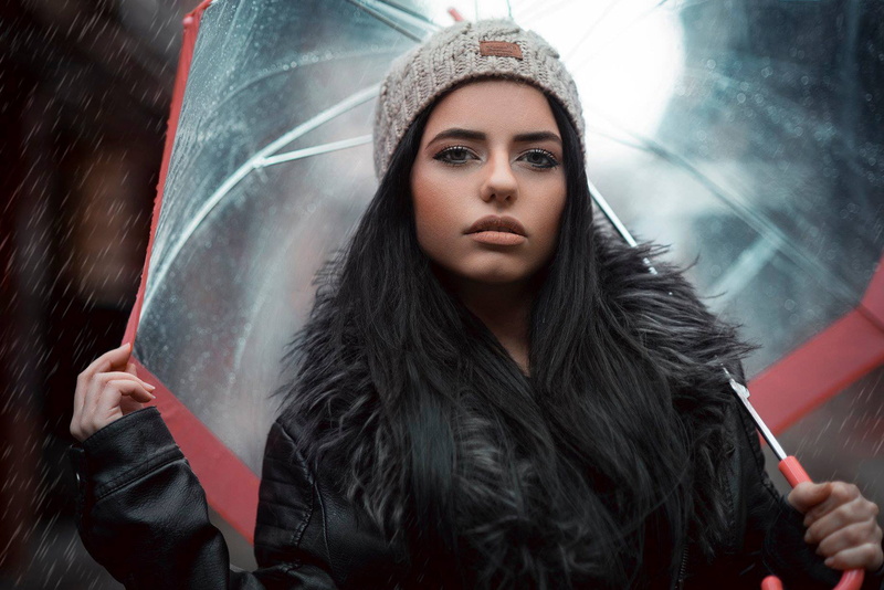 portrait, brunette, juicy lips, tanned, long hair, Marianna Bafiti, umbrella, looking at viewer, face, black hair, bokeh, women, women outdoors, rain, leather jackets