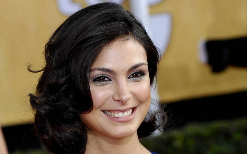 happiness, focus on foreground, Morena Baccarin, Actresses, smiling, beautiful people, hair, beautiful woman, Actress, looking at camera, 1080P, teeth