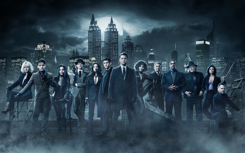 roof, 4K, fiction, the city, Season 4, the series, casting, Cast, TV Series, actors, night, Morena Baccarin, fog, the moon, Morena, Camren Bikondoa, Camren Bicondova