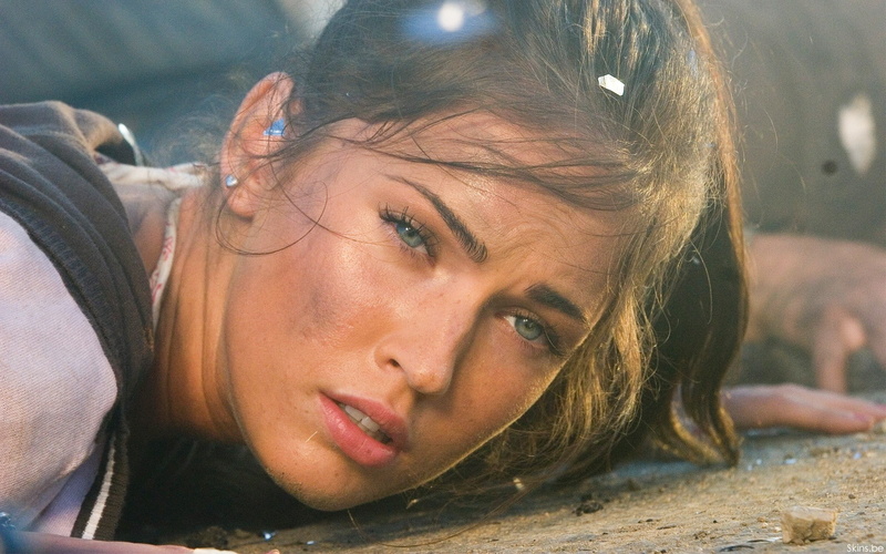 Megan Fox, adult, looking, lifestyles, contemplation, beautiful woman, leisure activity, headshot, hairstyle, 1080P, human face, brunette, women, young women