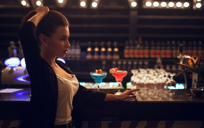 looking away, 1080P, bar, white tops, black jackets, Aliya Lando, portrait, women, Ivan Gorokhov, holding hair