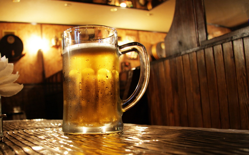 jarra, 2K, beer glass, drink, table, focus on foreground, freshness, cerveza, still life, beer - alcohol, happy hour, alcohol, wood - material, glass