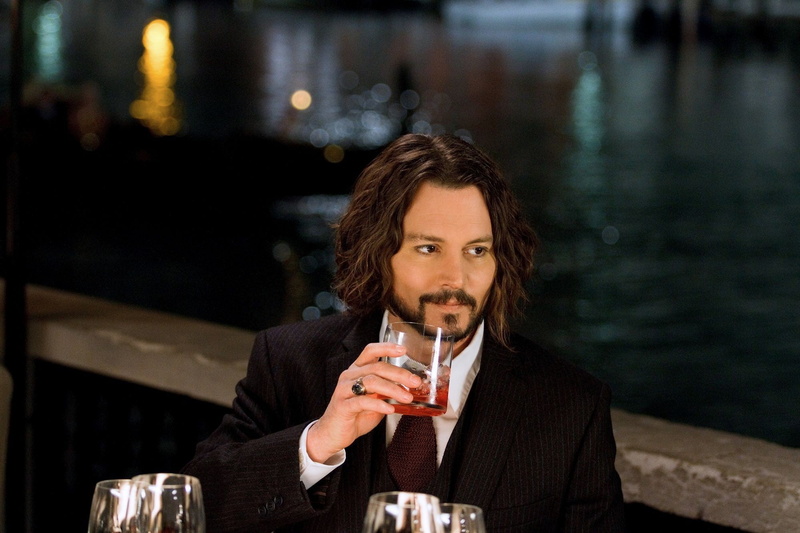 drinking, male, food and drink, holding, The Tourist, water, happy hour, real people, johnny, actor, Johnny Depp, portrait, refreshment, adult, front view