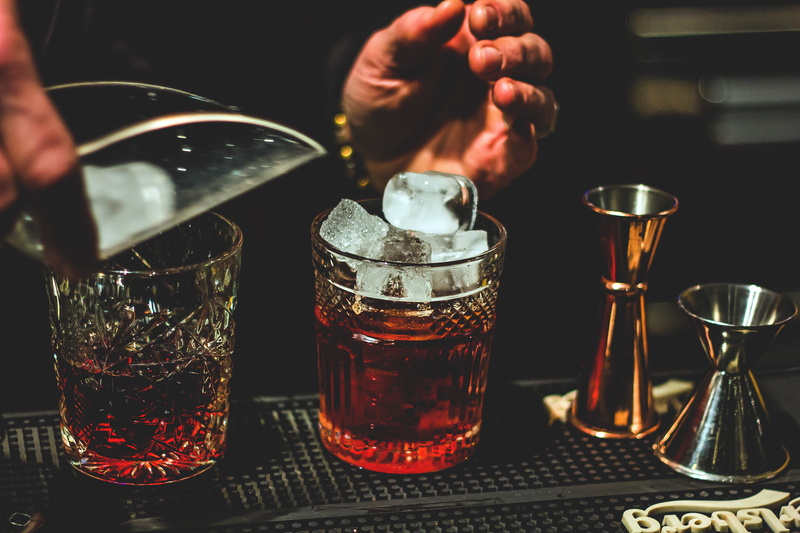 indoors, shot glass, 5K, negroni, bar, hand, pro, human body part, happy hour, pouring, bar - drink establishment, drink, alcohol, refreshment, mixing