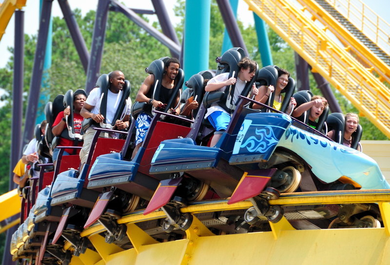 structure, people, speed, large group of people, entertainment, real people, summer, amusement park ride, vacation, roller, arts culture and entertainment