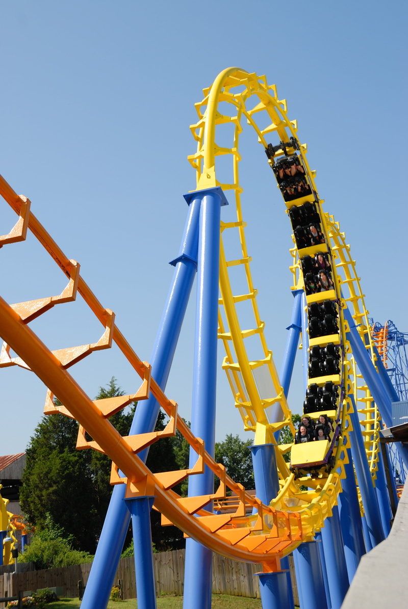 metal, theme, blue, day, adventure, yellow, fairground, fear, high, loop, ride, sky, track, structure, 4K, rollercoaster, excitement, fast, scream, leisure activity