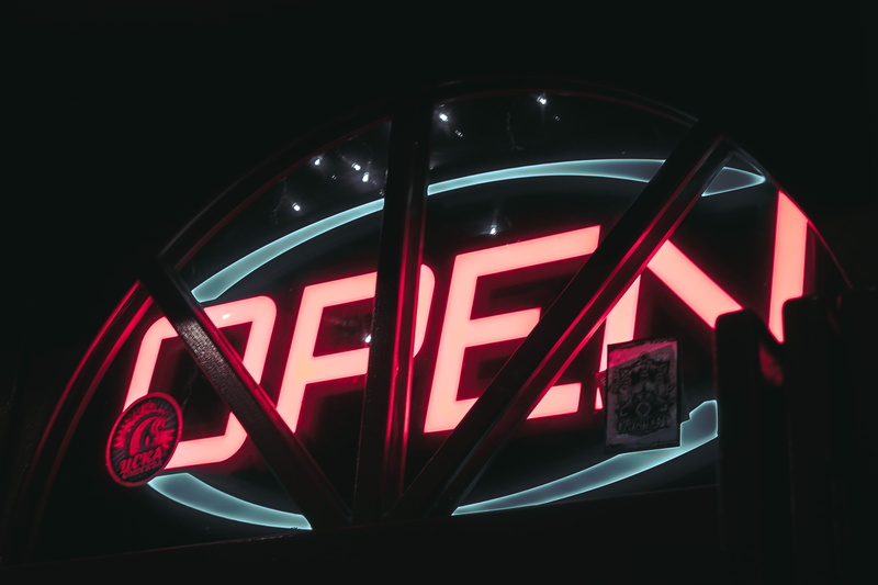 sign, logo, 5K, message, communication, alphabet, lighting, led, meal, information, glass - material, text, wristwatch, interior design, night, guidance