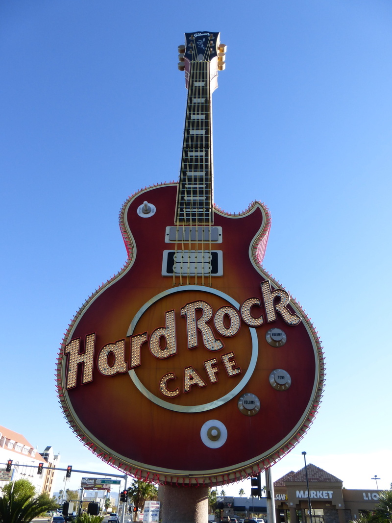 blue, sky, america, clear sky, hard rock cafe, las vegas, built structure, western script, building, 4K, city, guitar, building exterior, usa, sign, metal