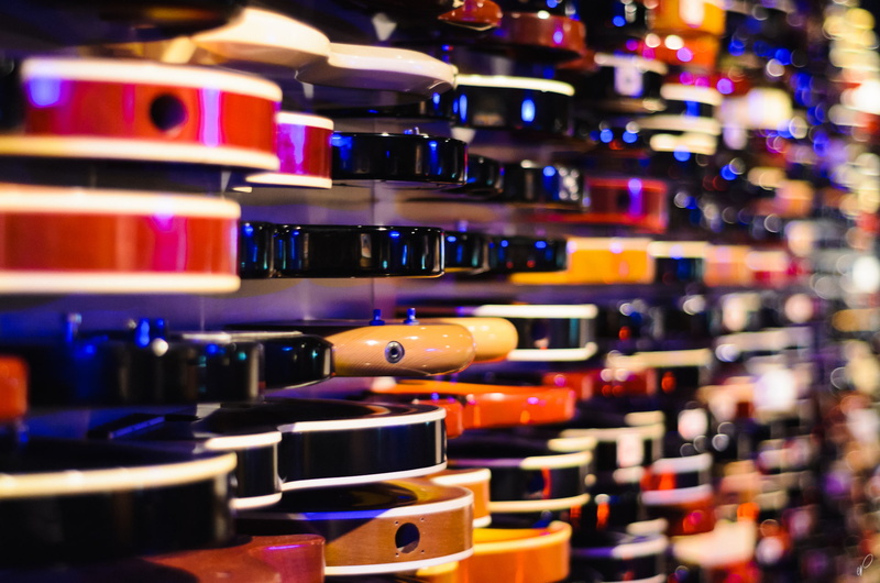 midtown, manhattan, guitars, 1080P, United States of America, bokeh, New York, USA, United States, New York City, NYC, instruments, Hard Rock Cafe, music