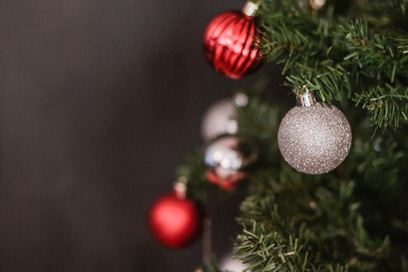 frosty the snowman, giving, hanging, ornate, christmas decoration, sphere, snow, nature, the season of giving, decoration, giftwrap, wrapping paper, christmas ornament