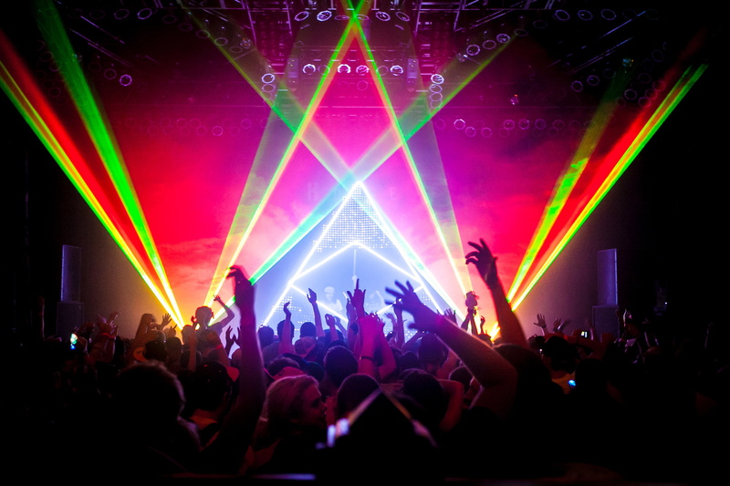 music, arms raised, clubbing, festival, Concert, illuminated, arts culture and entertainment, stage - performance space, night, 2K, lighting equipment