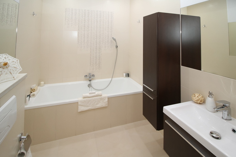 bathroom sink, apartment, home interior, set, home, wealth, no people, luxury, shower, bath, domestic bathroom, sink, interior design, domestic room, towel
