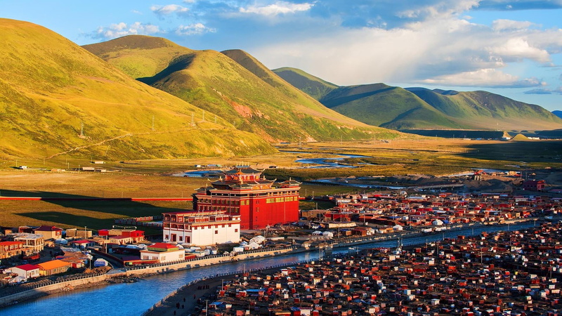 outdoors, building, mountain, temple, city, yarchen monastery, buddhism, crowded, residential district, yarchen gar, ganzi, garze, cityscape, juemu, scenics - nature