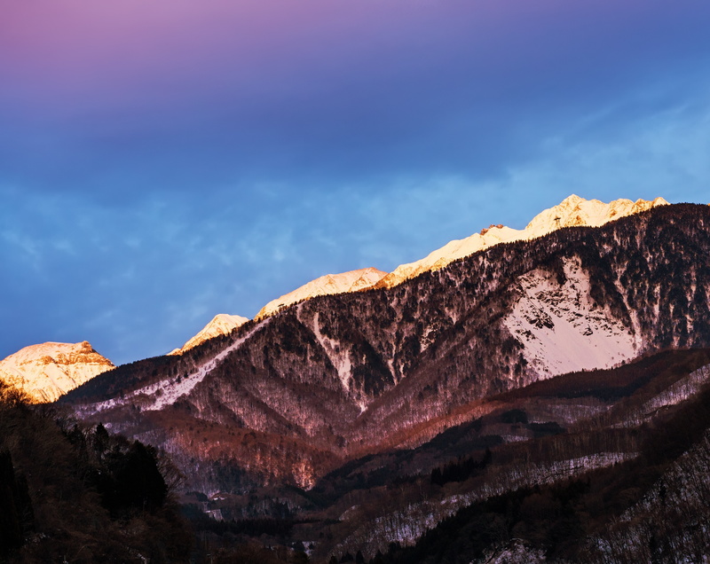 okuhida, sky, non-urban scene, Snow, geology, outdoors, eroded, rock - object, rock, Japan, Mountains, mountain range, nagano, day, mountain, light, formation