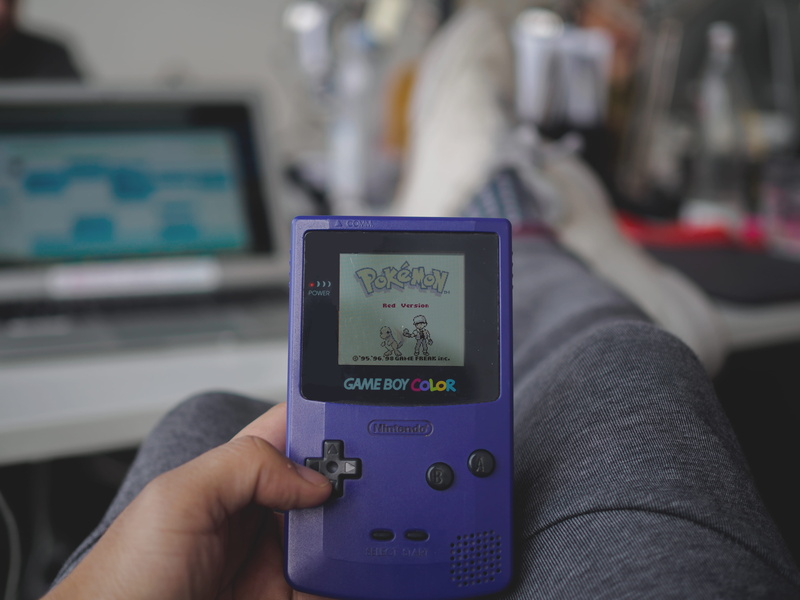 one person, human hand, office life, connection, screen, communication, gameboy, lifestyles, technology, games, hype, gaming, focus on foreground, finger