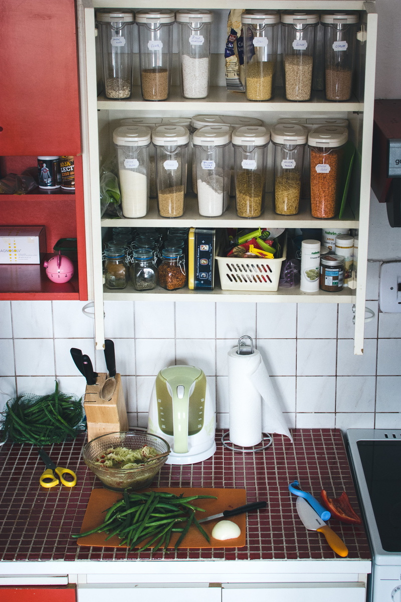 crockery, cabinet, food and drink, 4K, kitchen, home Interior, kitchen counter, kitchen utensil, arrangement, still life, variation, at home, indoors