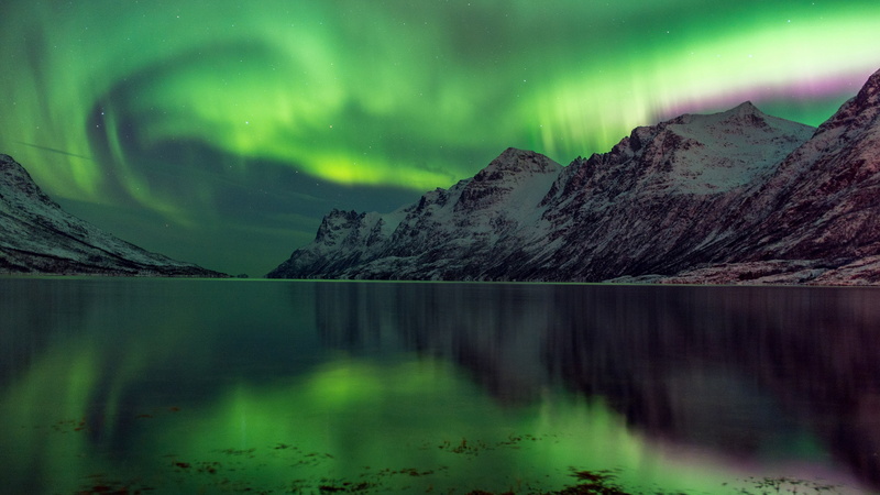 boreallis, green, Abisko, 5k, tourism, Aurora Borealis, lake, Sweden, 4K, National Park, travel, aurora