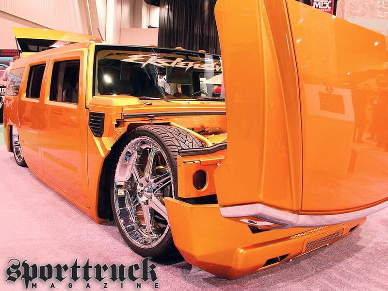 motor vehicle, public transportation, land vehicle, ride, orange, wheel, black, architecture, 480P, outdoors, retro styled, Hummer, tire, yellow, mode of transportation