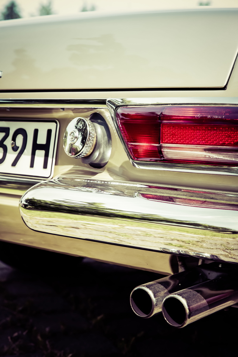 cabriolet, transportation, land vehicle, convertible, daimler, back light, antique, bumper, rear, mode of transportation, motor vehicle, reflection, car