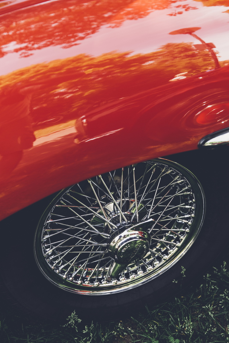 british, youngtimer, stationary, high angle view, metal, mudguard, mode of transportation, no people, rear, land vehicle, vehicle part, day, 5K, tires