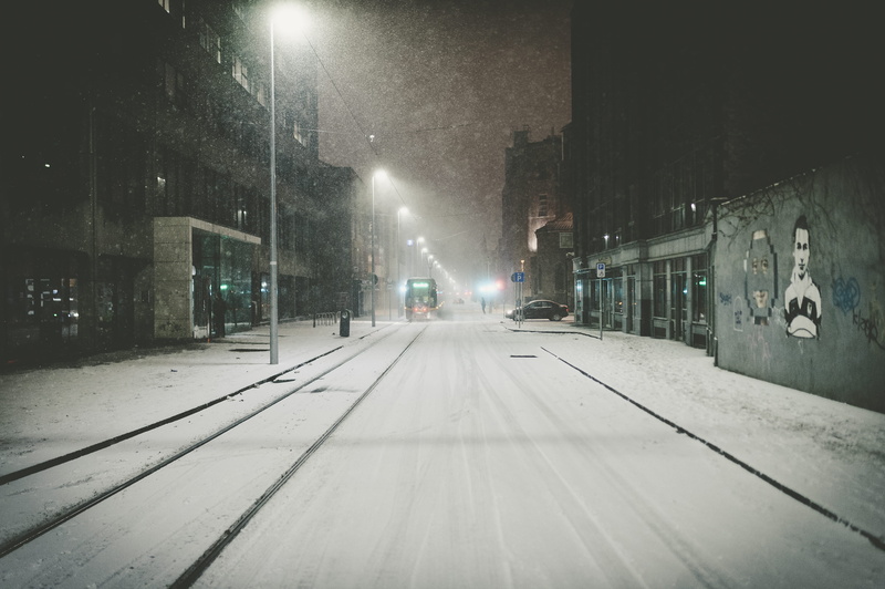2018, blizzard, building exterior, direction, 4K, dublin, car, illuminated, street, built structure, human, weather, light, pedestrian, outdoors, lighting equipment
