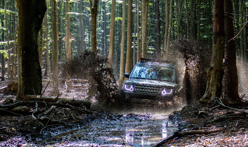 auto, mud, motor vehicle, jeep, land, nature, growth, automotive, all terrain vehicle, tree trunk, water, flowing, mature, landrover, day, tree, non-urban scene