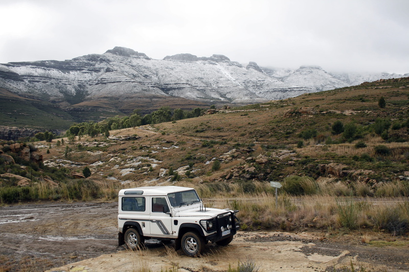 environment, travel, landscape, sports utility vehicle, transportation, snow, mode of transportation, land vehicle, adventure, rocks, dirt, natural, non-urban scene