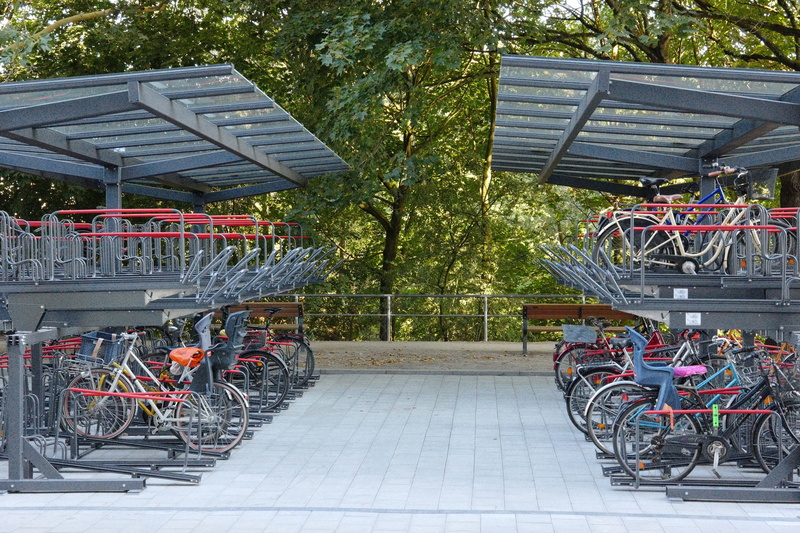 nature, transportation, land vehicle, bicycle, seat, parking space, footpath, bicycle stand, absence, 5K, stationary, bike, the way forward, built structure
