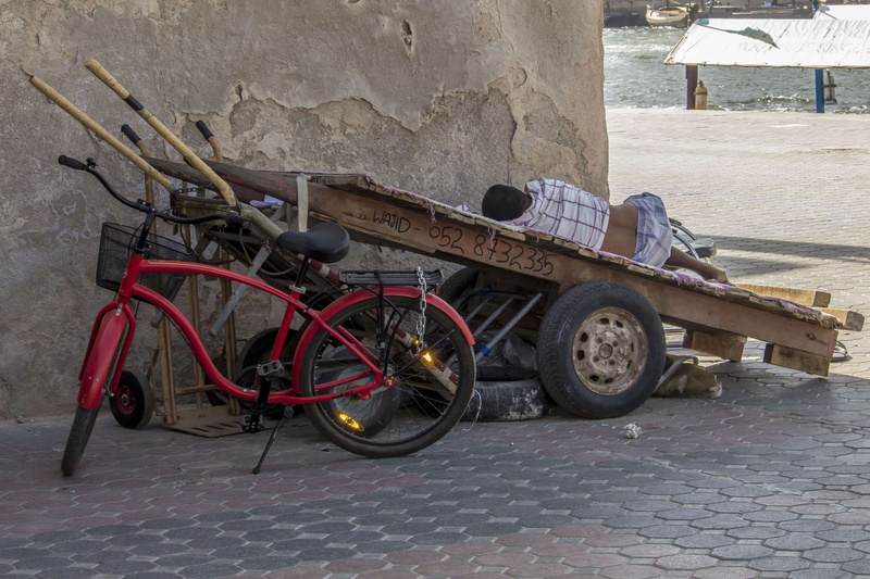 built structure, architecture, povero, outdoors, dubai, footpath, emirates, sidewalk, history, ruote, old, wall - building feature, no people, bicicletta