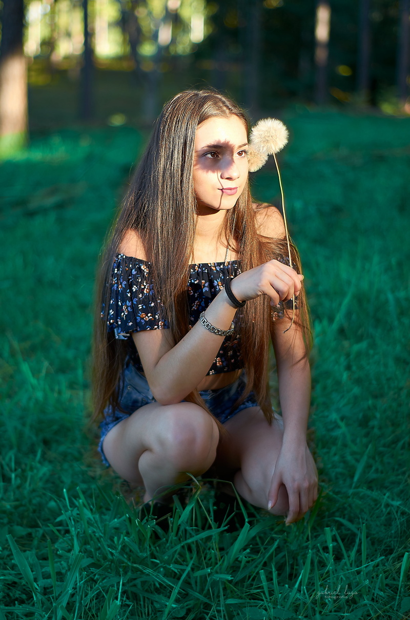 pale, pointed toes, long hair, looking at viewer, teens, skirt, natural body, brunette, high waisted short, dark eyes, natural boobs, ballerina, Yanela Roda