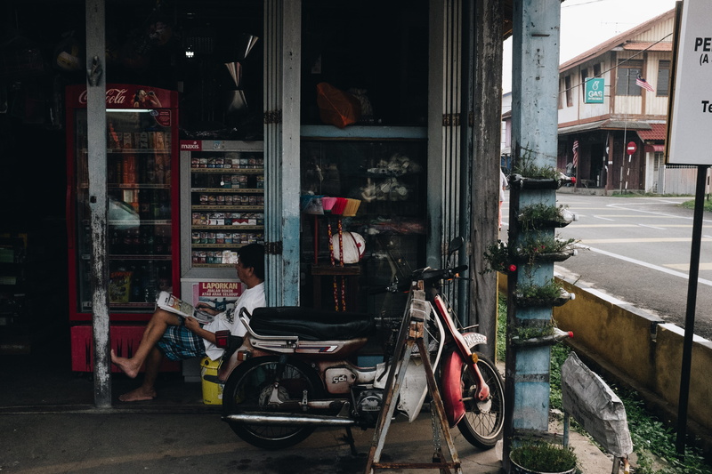 stores, daylight, 4K, building, absence, man, vendor, no people, underbone, looking, motorcycle, land vehicle, bike, footpath, business, wheel, street