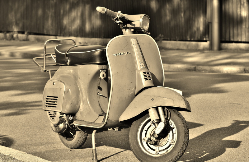 motorcycle, transportation, day, italy, historically, toy, street, nature, no people, sunlight, shadow, vehicle, nostalgia, roller, footpath, scooter, classic
