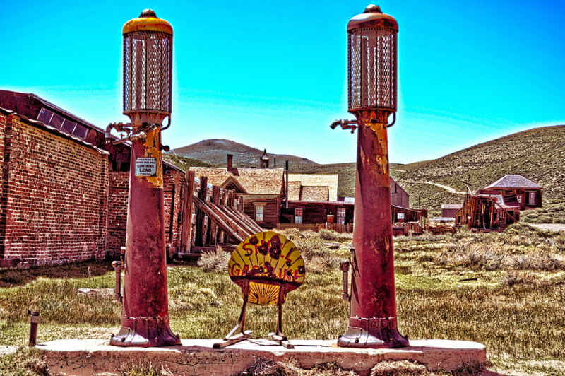 petrol stations, fuel, antique, built structure, sunlight, abandoned, field, grass, petrol, no people, 4K, plant, supply, old, land, gas, wood - material