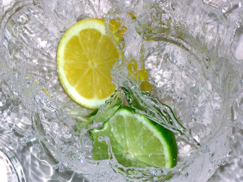 juicy, close-up, backgrounds, glass, frozen, splashing, cocktail, ice cube, healthy Eating, green, drop, sour Taste, food And Drink, fruit, ripe, slice