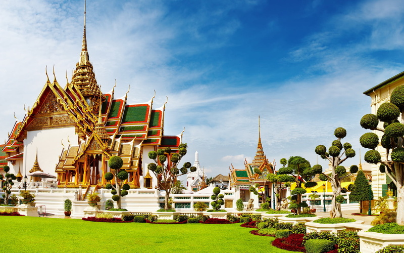 place of worship, bangkok, nature, gold, architecture, sky, Cityscapes, concrete, palace, tree, building exterior, plant, 1080P, World, religion, no people