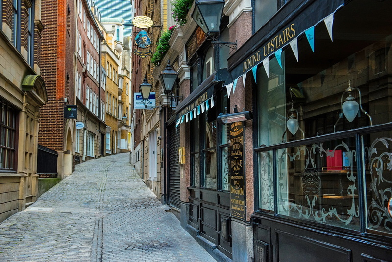 establishement, hdr, cityscape, direction, window, wooden, residential district, great britain, town, outdoors, business, buildings, architecture, 1080P