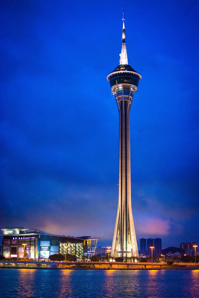 tall - high, tourism, 5K, nature, spire, Macau Tower, night, travel destinations, building exterior, modern, illuminated, no people, office building exterior