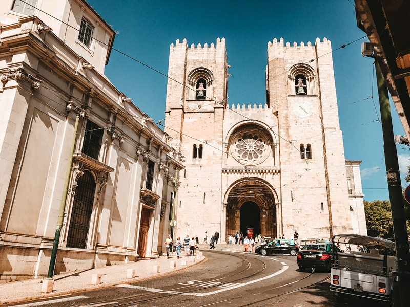 history, arch, road, building, city, people, sky, pedestrian, daytime, vehicle, place of worship, automobile, nature, urban, the past, downtown, 4K, car