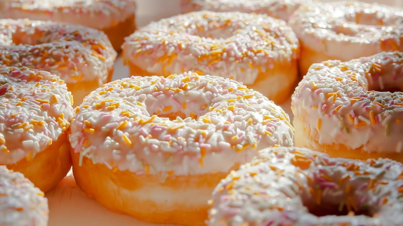 snack, white, close-up, food And Drink, freshness, sweet Food, indulgence, lot, donut, refreshment, food, no People, abundance, selective focus, cream